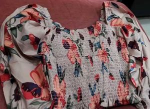 Floral Print Sweetheart Neck Crop Top
