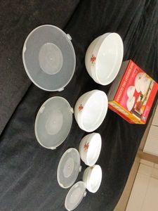 Brand new four piece Stackable  bowl