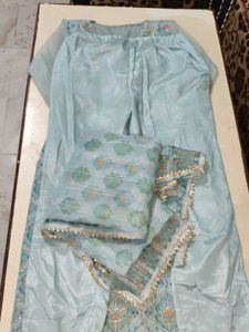 Embroidered Kurta Set