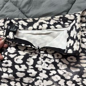 hm leopard print mini skirt