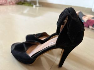 Black Bow Heels