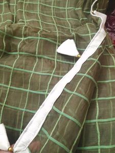 Checked saree