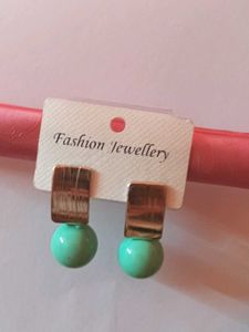 Cool Earing And Studs.