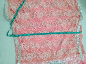 PAKISTANI SUIT FOR WOMEN