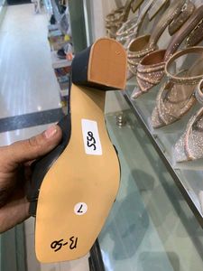 new sandels 550 up to 650 only I have my own shope
