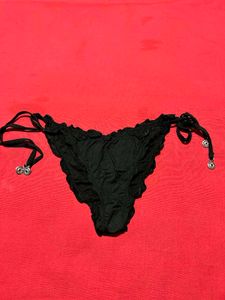 H&amp;M Black Lace Bikini Panty