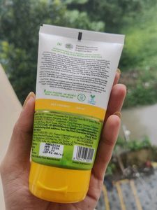 Ubtan Facewash For Tan