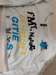Graphic Print Crop Top