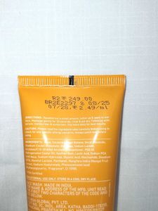 Dot &amp; Key Face Wash