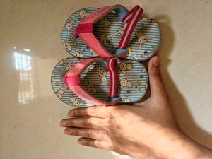 Kids&#39; Assorted Flip-Flops - Size Unknown