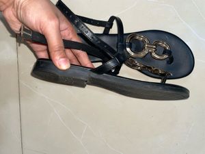 Rocia Trending Flats