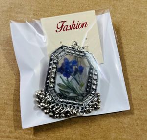 Resin Floral Pearl Drop Earrings Only 1 Pair