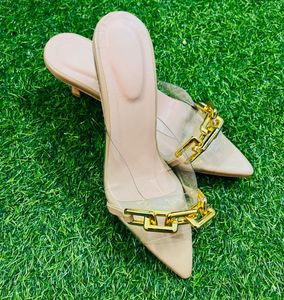 trendy Nude heels  👠 unused fixed price