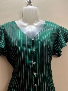 Beautiful Green Classic Top❤️