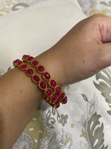 Elegant Bangles / Kada Set