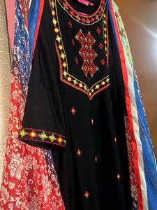 Embroidered Black Kurta &amp; Dupatta
