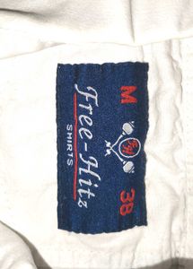 Men&#39;s White Casual Shirt