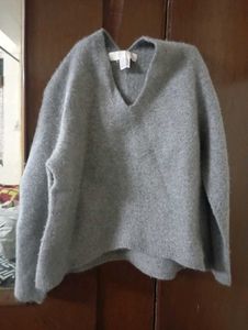 Woolen gray crop sweater for women