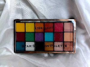 Lyon Beauty USA Star Shadow Palette