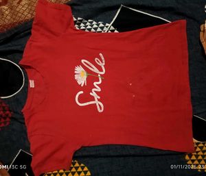 red tshirt for women