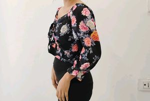 BLACK PEPLUM CROP TOP