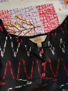 Stylish Sleeveless Kurti