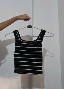 Black Cargo Pants Outfit with tank top