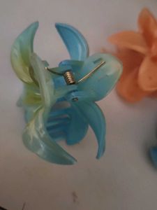 Flower Hair Claw Clips - Set of 3