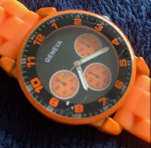 🧡Geneva Kids Watch – From Dubai