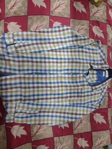 Men's Checkered Casual Shirt( little blue mark)
