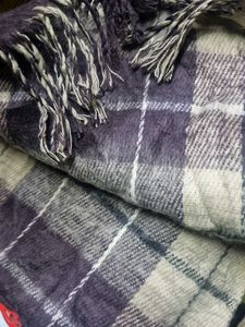 Cozy Plaid Throw Blanket 1