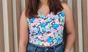 New Sleeveless Crop Top
