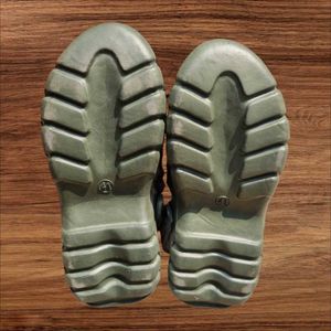 Green Garden Clogs, Size 7