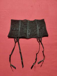 Ann Summers Black Lace Suspender Set – Sexy &amp; Eleg