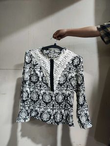 Patterned Long Sleeve Top