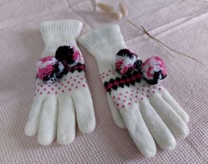 Pom-Pom Cute Winter Gloves