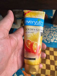 Everyuth Golden Glow Peel Off Mask