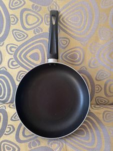 Bajaj Frying Pan