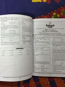 Aakash M-CAPS Class XI &amp; XII