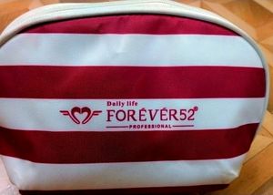 📢OFFER‼️ Forever 52 Makeup Pouch