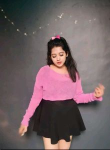 Pink Floral Knit Top korian