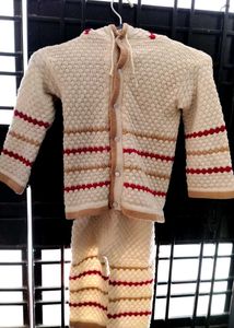 Well Maintained Full Sweater wear.