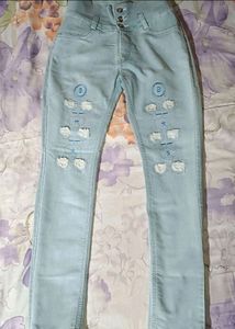Designer Woman&#39;s And Girls Accidental Jeans 🎉
