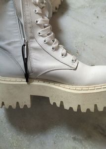 Zara brand new White Boots calf length