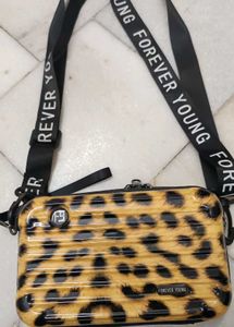 Trendy Crossbody Luxury Sling Box Bag For Girls