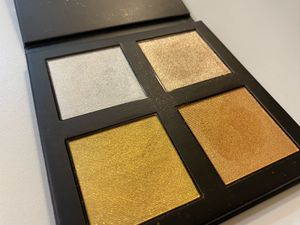✨Glass Skin Highlighter Palette