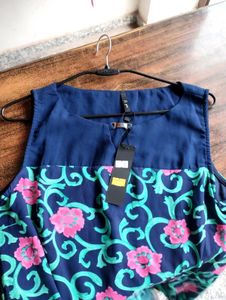 2 Floral Print Sleeveless Top