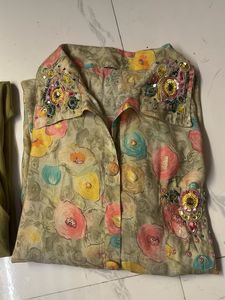 Floral Top &amp; Olive Green Pants