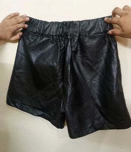 Leather Shorts🩳
