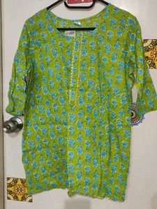 Unused Beautiful Parrot Green Floral Print Short Cotton Kurti Top